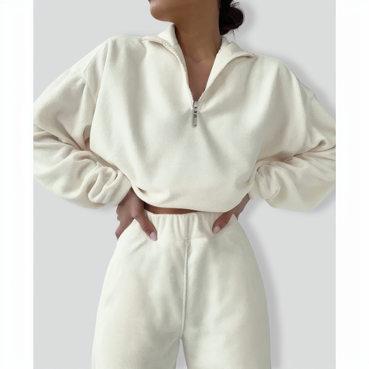 Simple and Comfortable Tracksuit