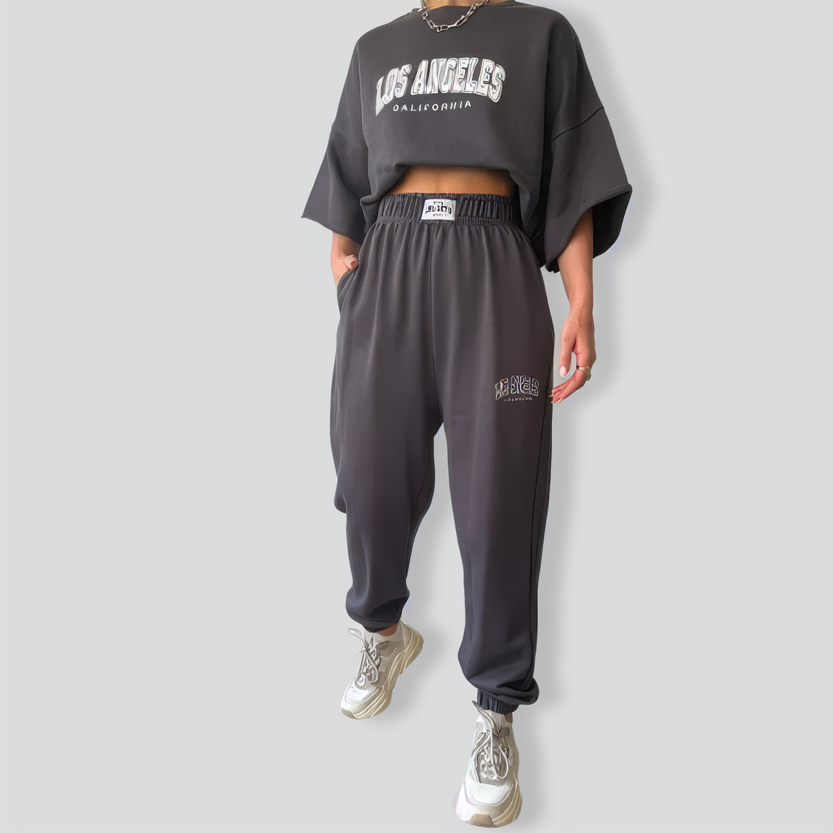 Leisure Style Short-sleeved Two-piece Suit