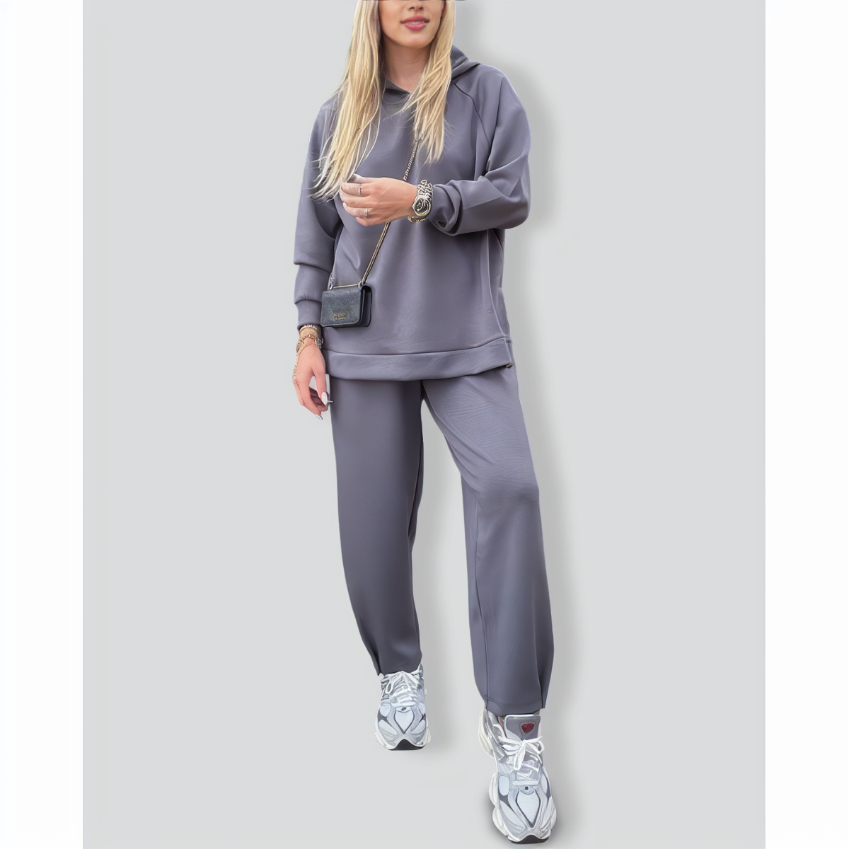 Hooded raglan sleeves and ankle-length trousers two-piece set