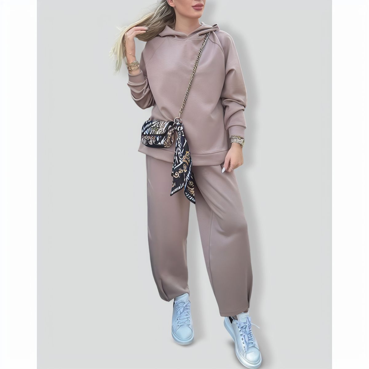 Hooded raglan sleeves and ankle-length trousers two-piece set