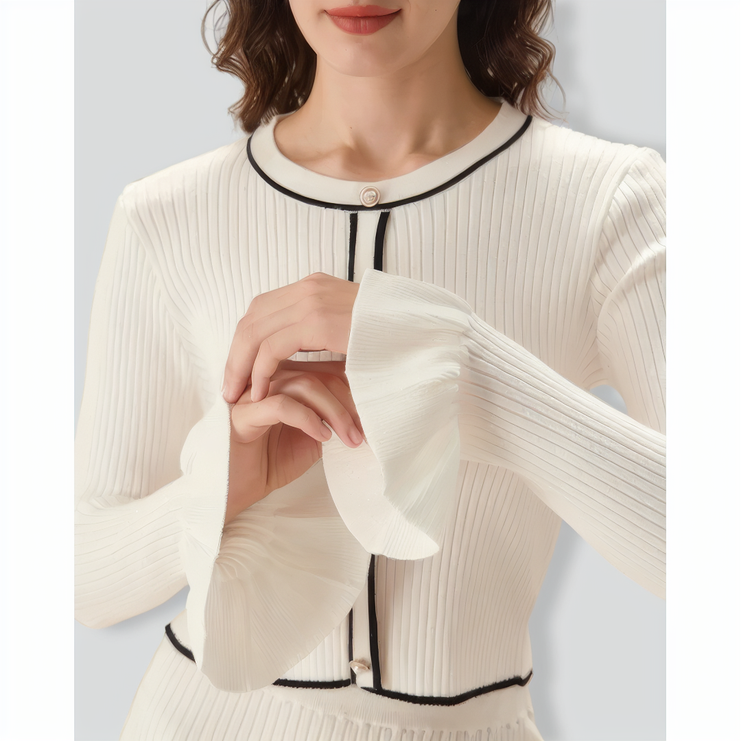 Women's White Contrasting Knit Top